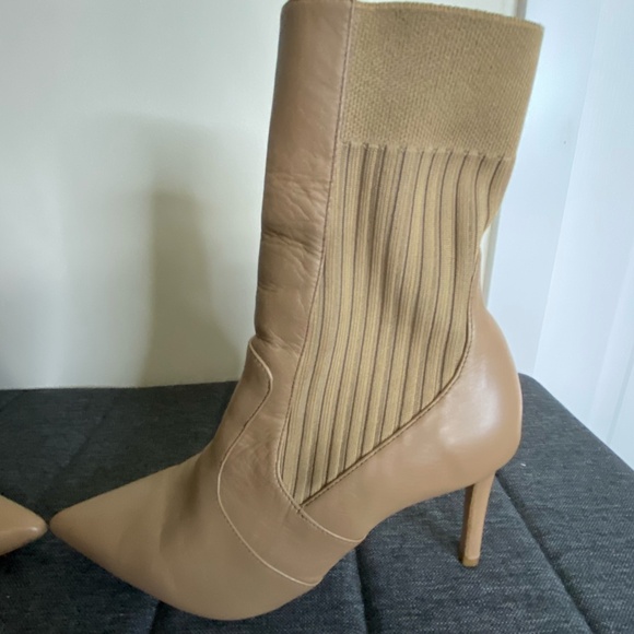 Tony Bianco Womens Caramel Leather Pointed Heel Boots- Sz- 8 1/2 - Picture 3 of 15